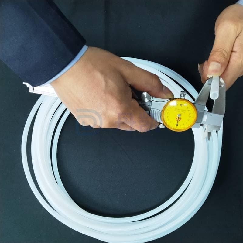 聚四氟乙烯(PTFE)有什么优点和缺点，有哪些应用？