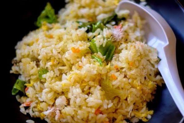 蛋炒饭的热量是多少？减肥时如何降低蛋炒饭的热量？