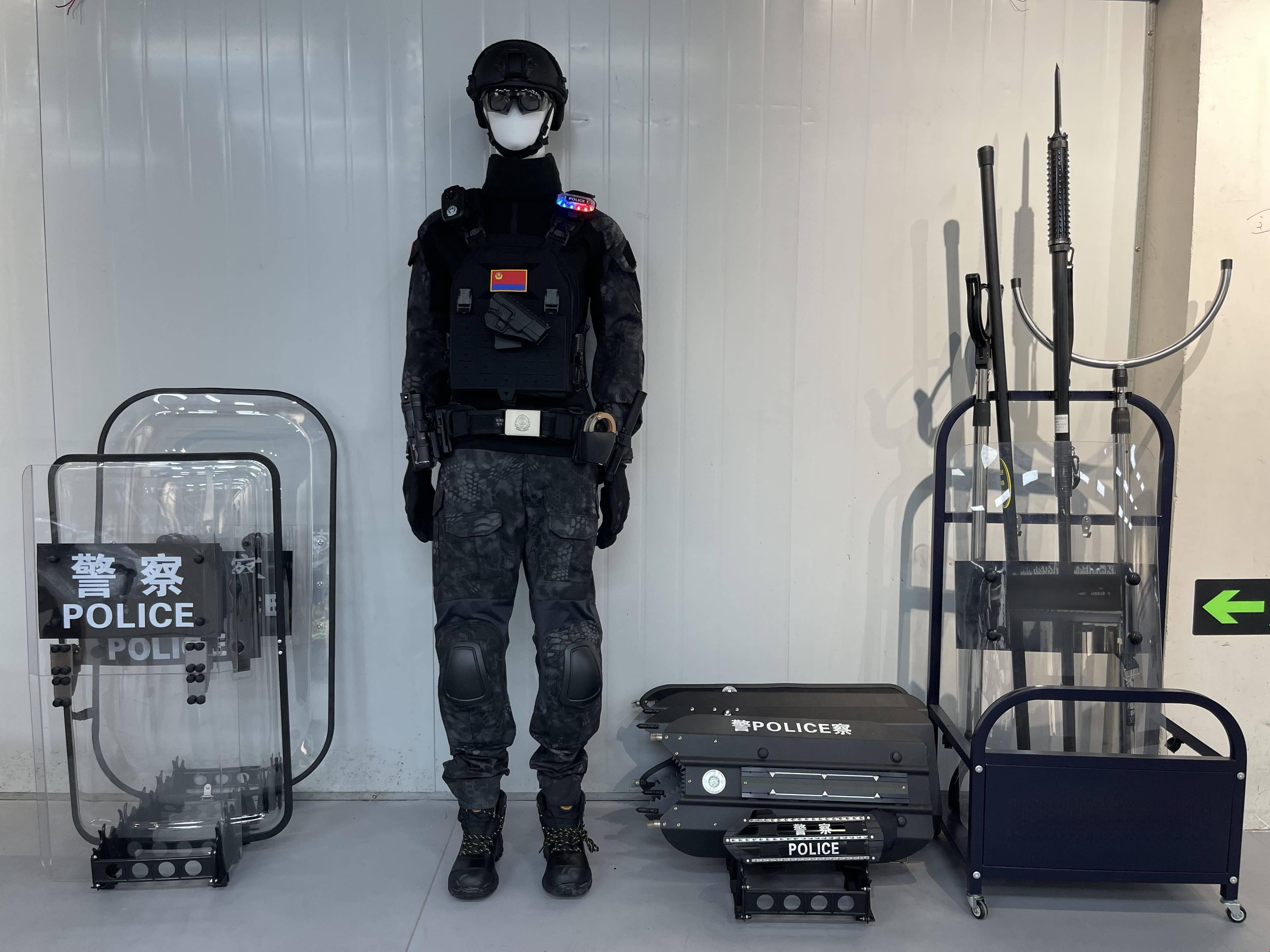 警察出警装备清单：究竟多少装备是必备的？
