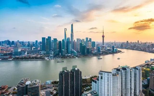 24年江苏GDP前五出炉：常州1万亿第5，南通1.2万亿第4，前三是谁