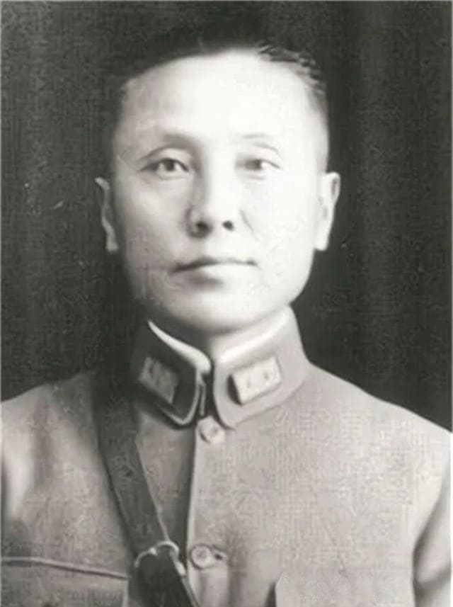 打响抗日第一枪的人，黄显声，以警察之力抵抗日军
