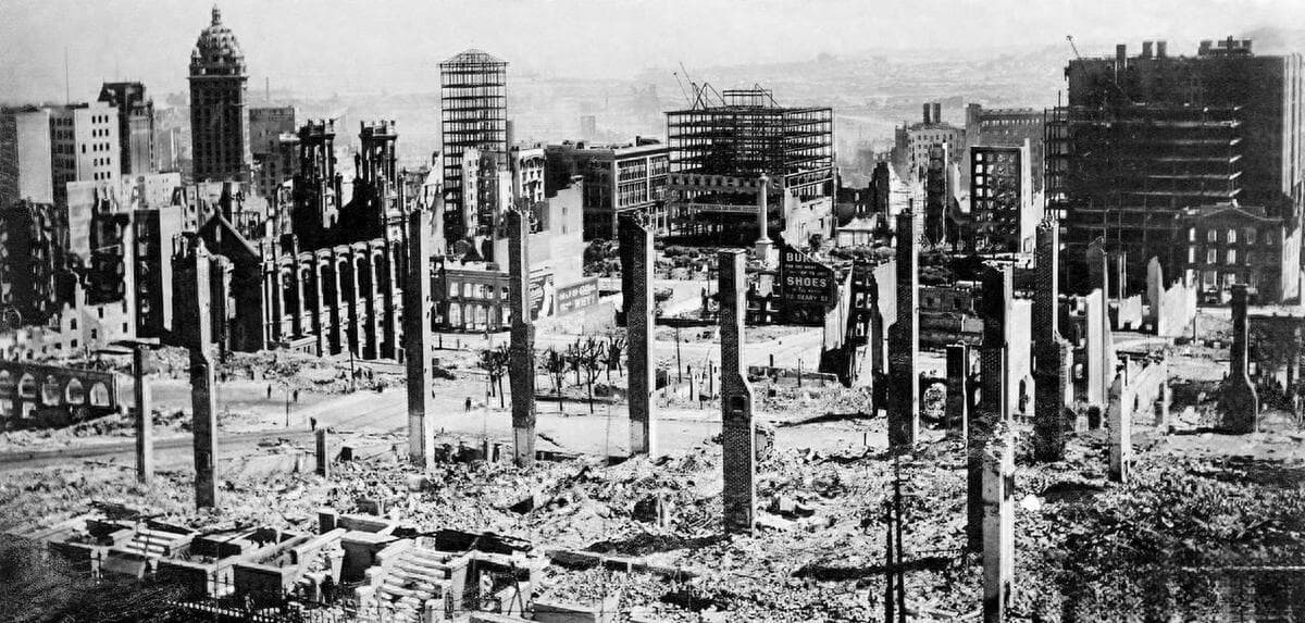 1945年日本无条件投降，是因为中国抵抗，苏联出兵还是美国核爆？