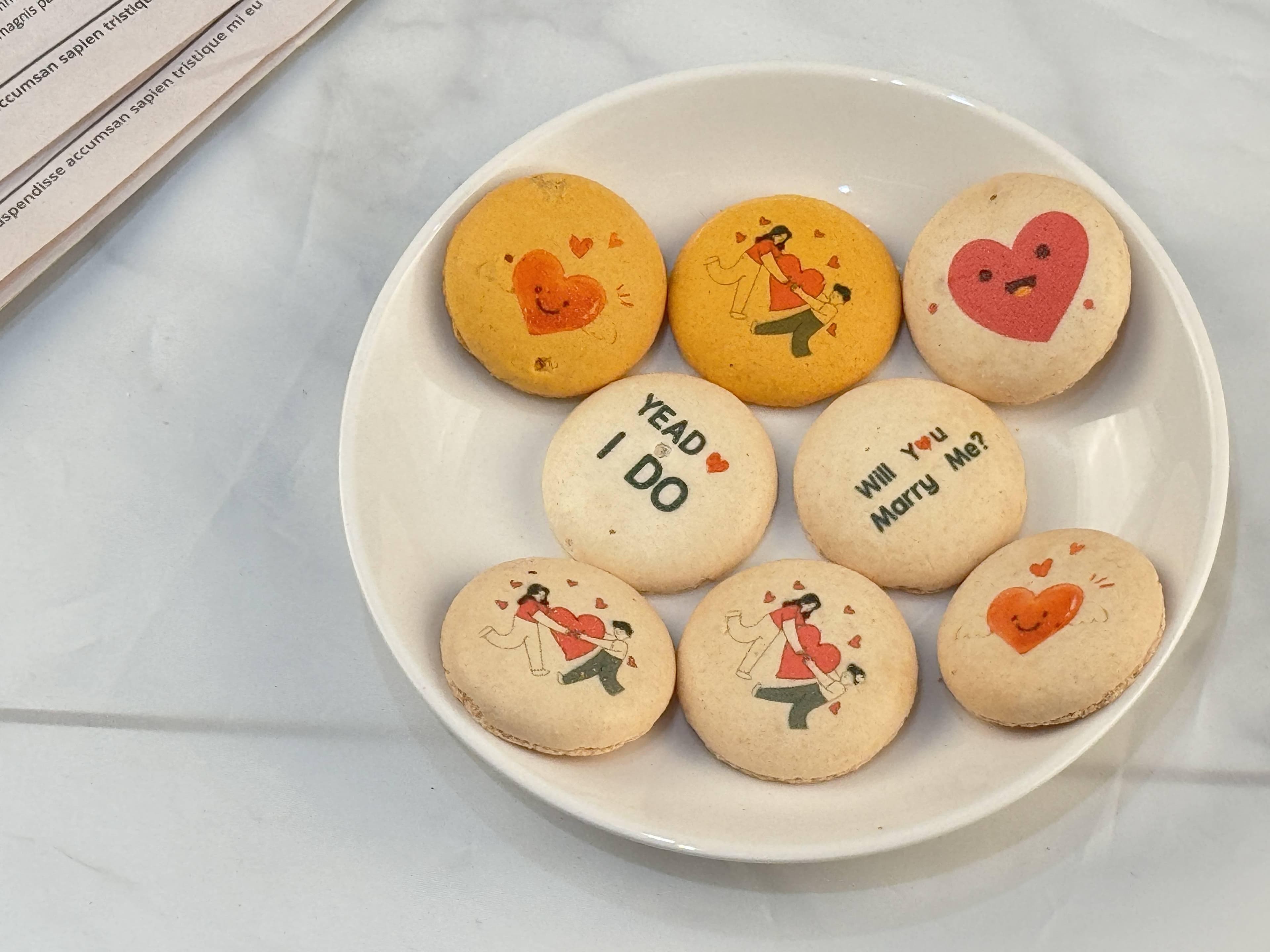 食品喷花：为烘焙作品增添一抹亮丽色彩，让美味更加诱人