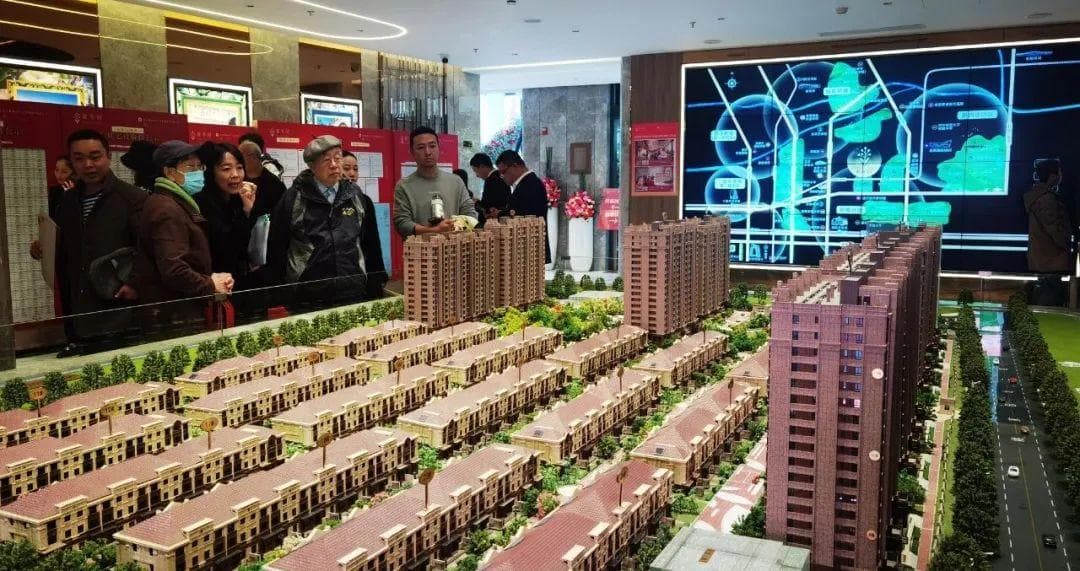 华南“家电双雄”三季报同步出炉：美的扩张，格力降本