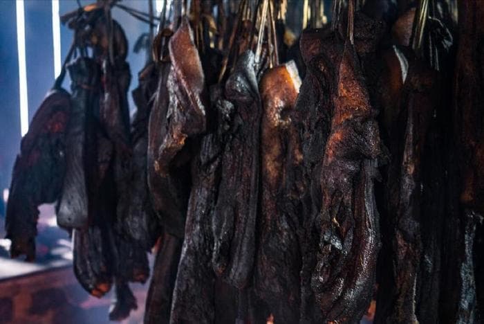 冰箱里放了一年的腊肉，腊肠，还能吃吗？幸亏知道的早，涨知识了