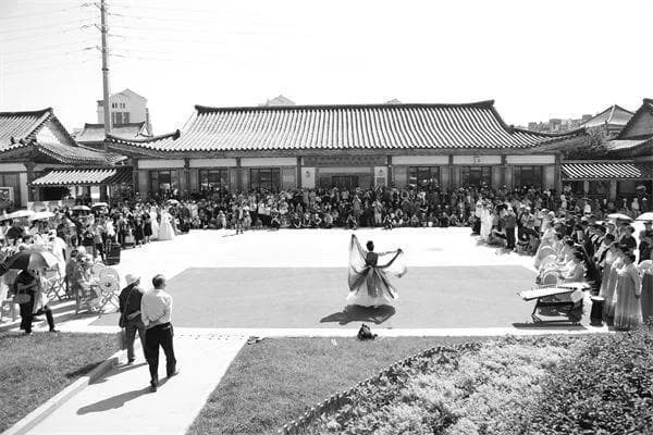 延吉中国朝鲜族民俗园：把中国灿烂文化写在延边大地上