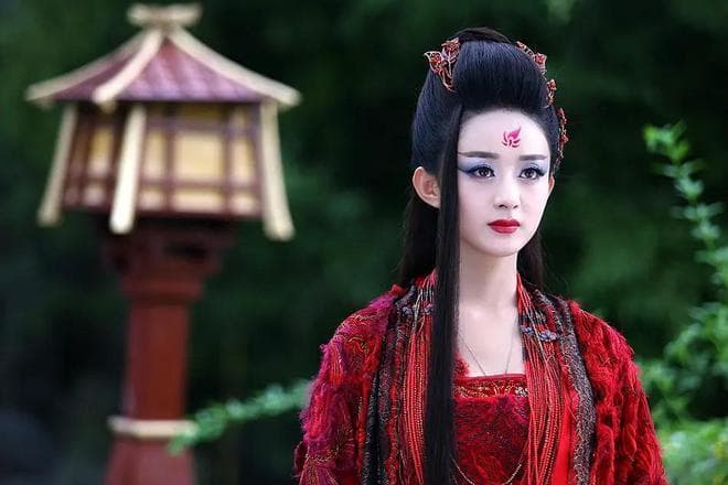 从《花千骨》到金鹰提名，赵丽颖的演艺事业突破之路