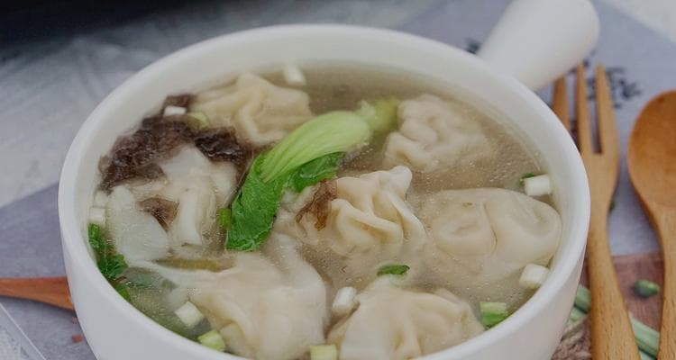 如意元宝馄饨的制作方法（让你尝遍正宗美味）