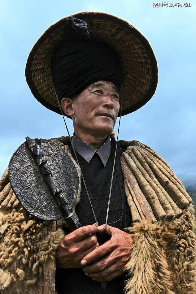 彝族毕摩文化：传承与变迁