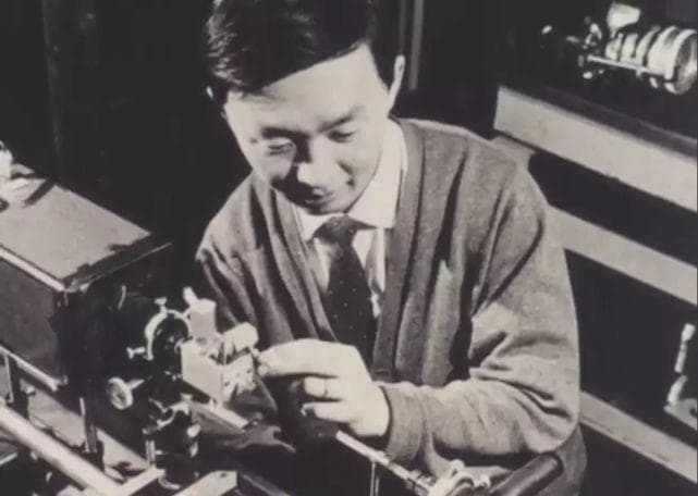 【高琨】华人科学家“老年痴呆”后，获诺贝尔奖，称“光纤之父”