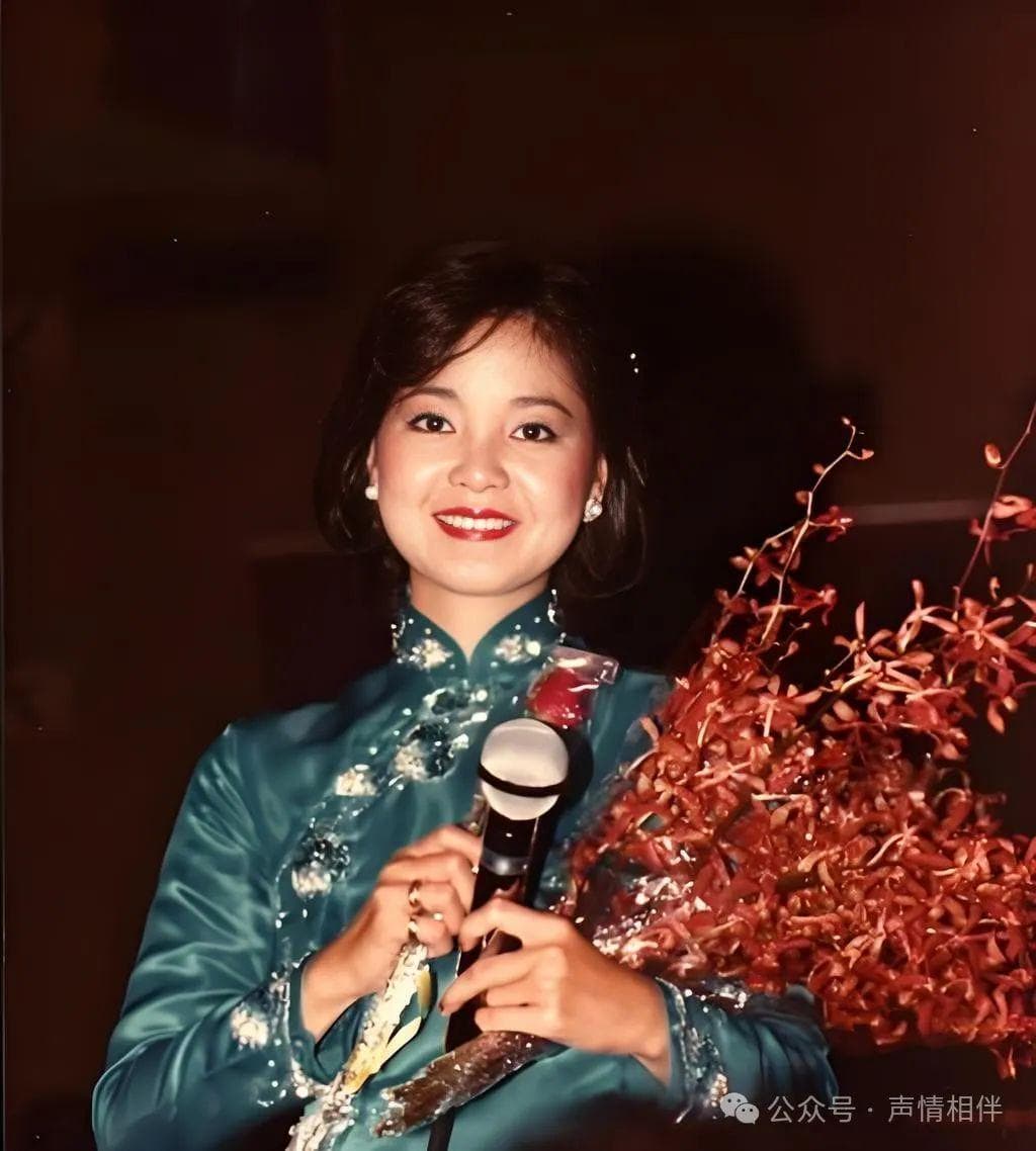 《午夜微风》：邓丽君歌声里的缱绻情思