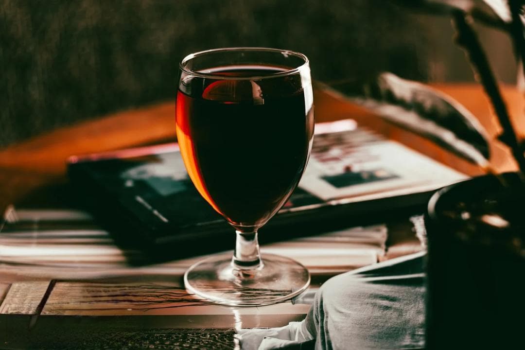 实话石说 | 春节“药”知道：喝酒靠吃解酒药，能行吗？