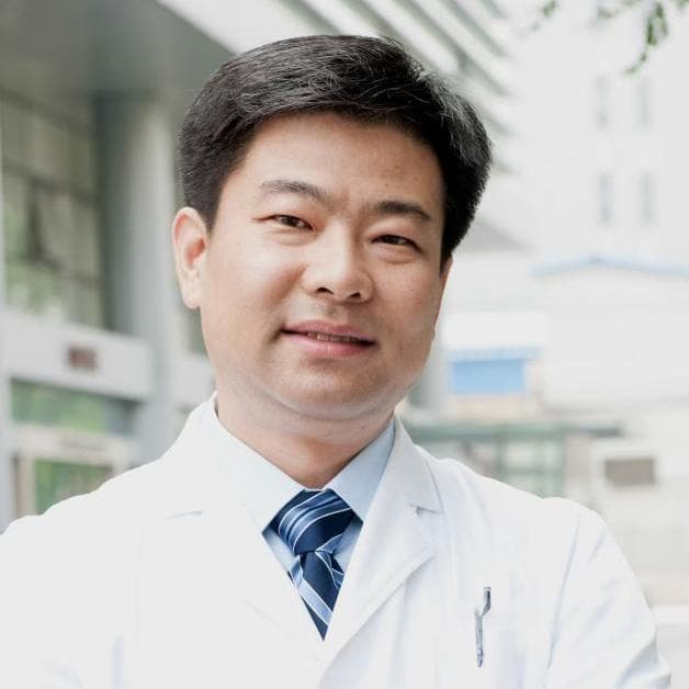 蝴蝶宝贝：不能“碰触”的皮肤罕见病患者