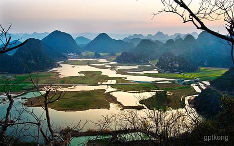 青龙山步道：自然与历史的完美交融 🌄