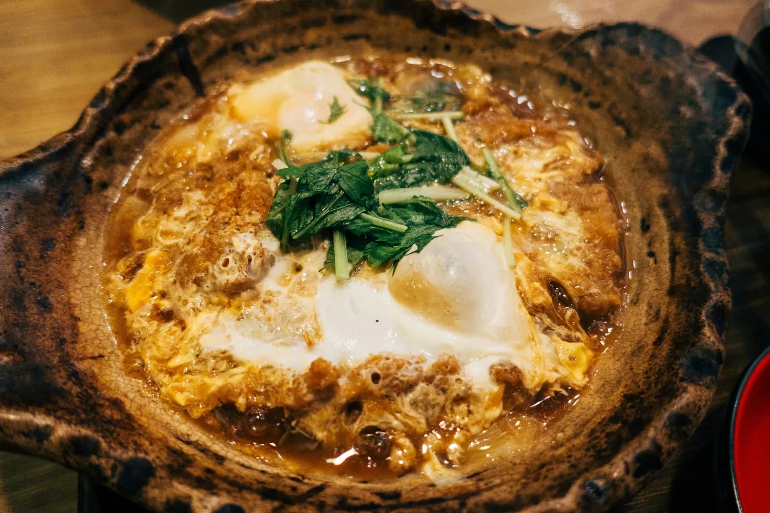 肉饼子炖蛋：一道营养丰富的家常菜，附两种健康做法