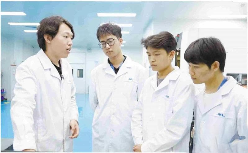 技能人才“跨界”搞科研 助力培育新质生产力