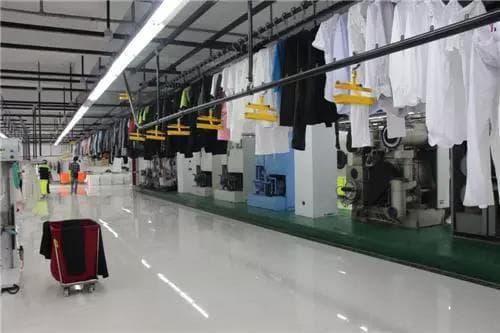 洗衣店干洗和水洗的区别，哪些衣服需要干洗，哪些衣服需要水洗