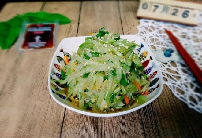 佛手瓜清脆多汁、味美可口，盘点5种简单做法，晚餐就吃它！
