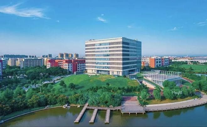 上海存在感最低的211大学，专业排名全国第一，就业率达到94%！