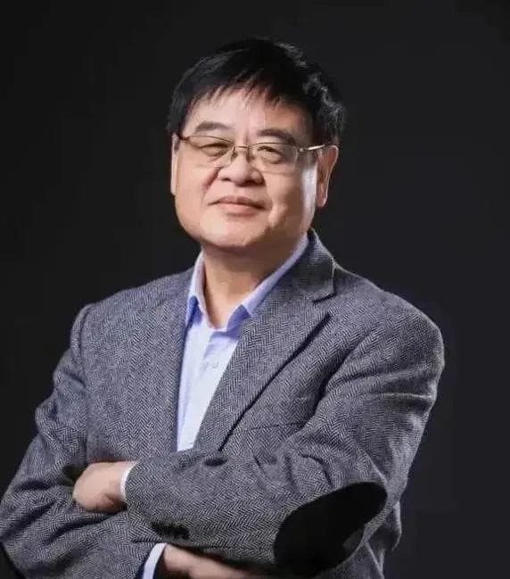王缉思：政治家与先知——读基辛格《论领导力》