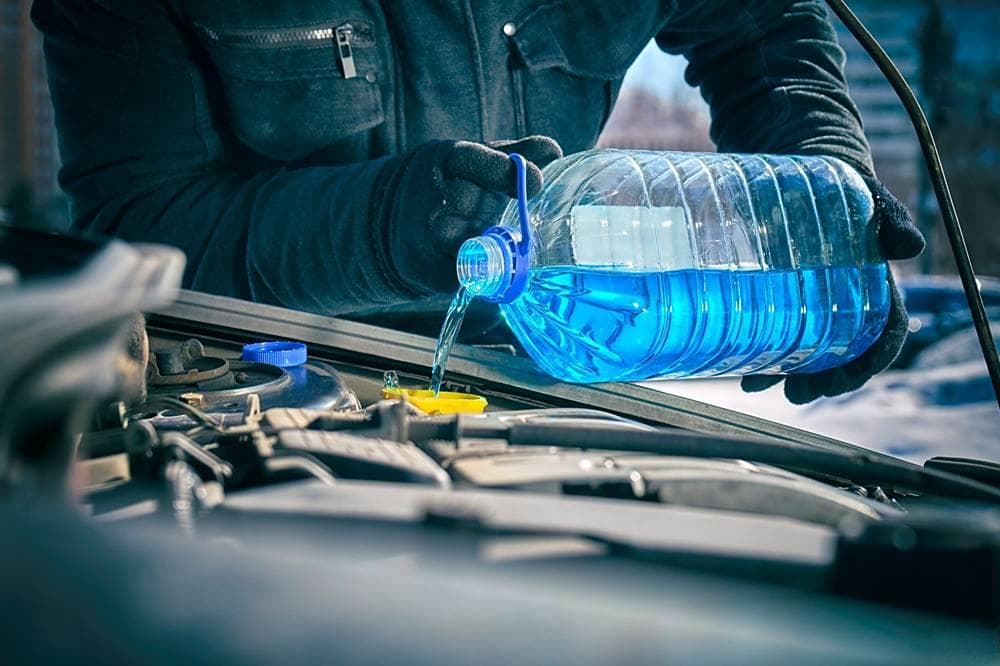 北方大雪预警，回家路上喷不出玻璃水咋办？记住这几个操作