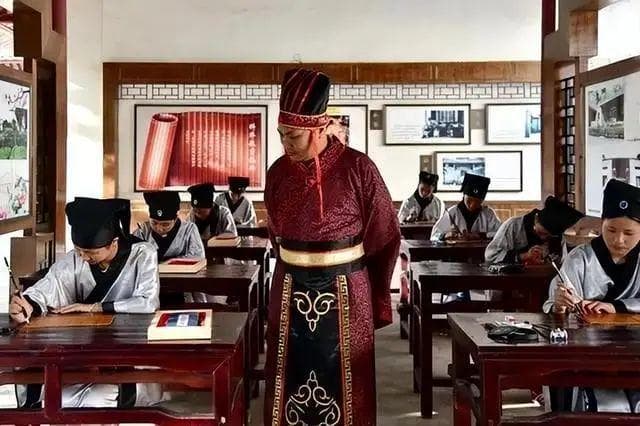 汉代太学：儒学教育中心的政治化演变