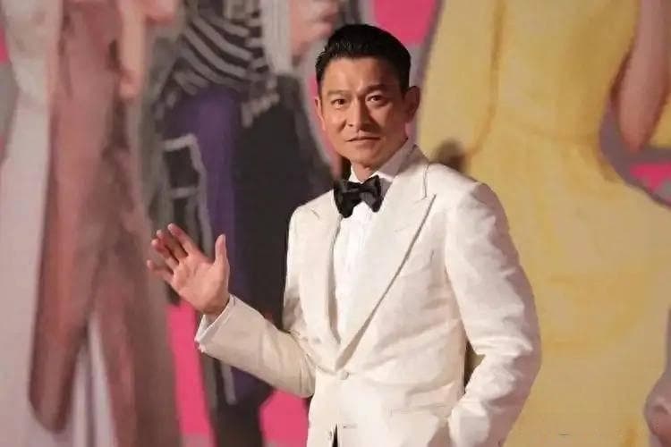 从低调近照看刘德华的“富养”之道：5亿投入重在平衡