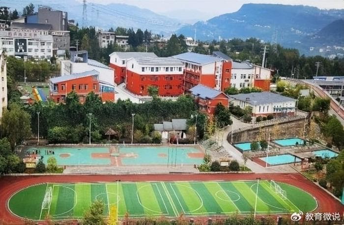 城郊结合部小学如何办出特色？通江七小“三招”成就学校