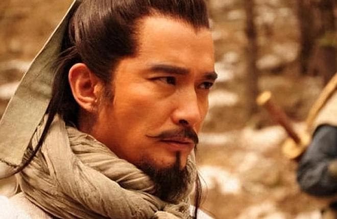 水浒传：王伦为什么不愿收留林冲？其实，王伦早就看透了林冲