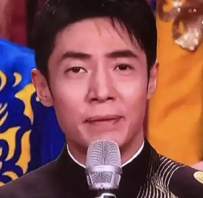 撒贝宁野眉、岳云鹏翻车！2025春晚笑点大揭秘