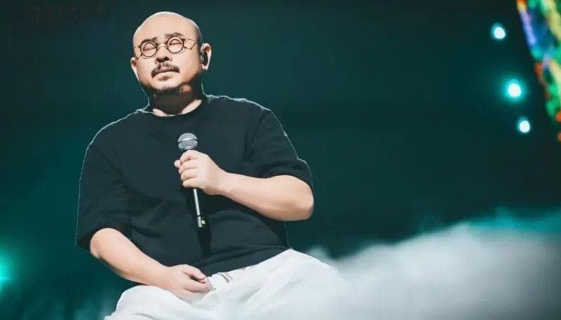 刀郎上海演唱会火爆背后：“尽孝硬通货”一票难求！
