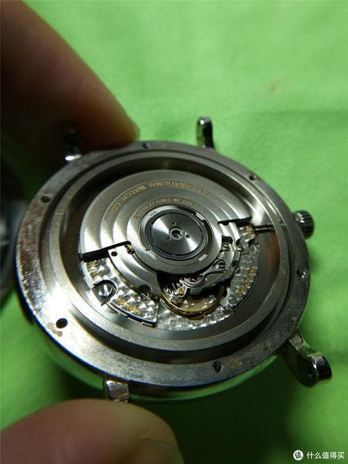 手表佩戴后皮肤起疙瘩怎么办？原因分析与解决方法