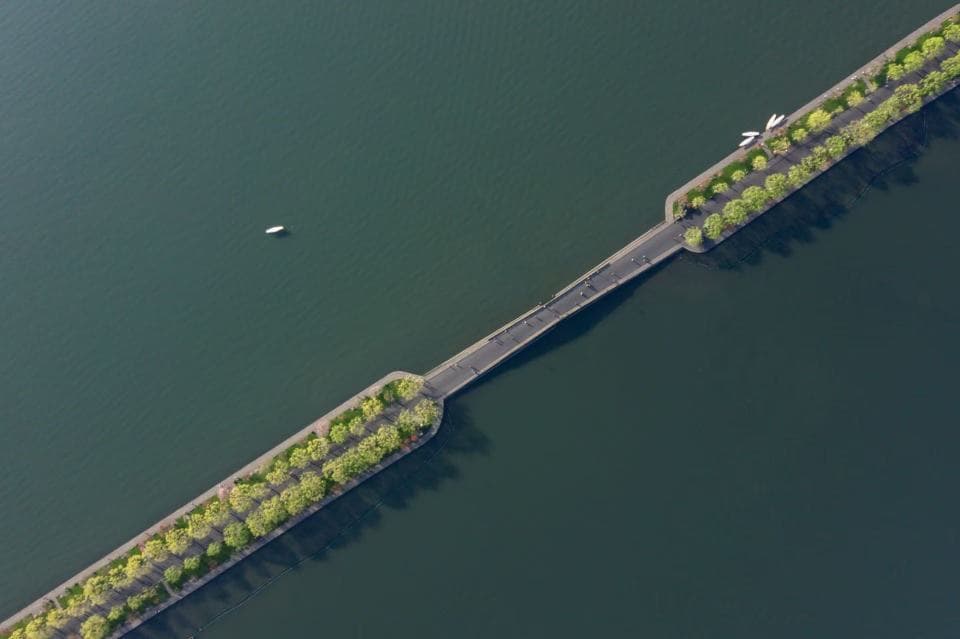 上春山丨杭州西湖：桃红柳绿，诗意江南春