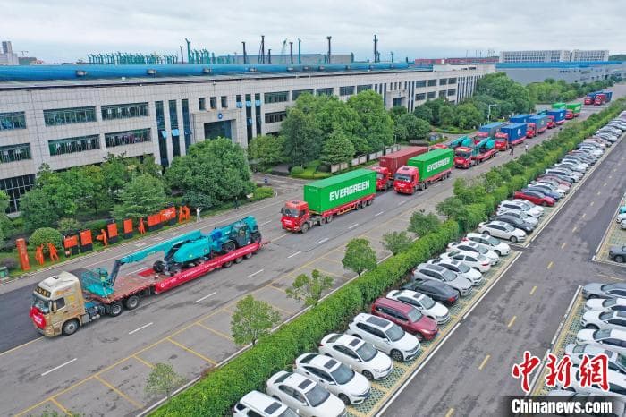 （经济观察）中国工程机械企业海外本土化加速