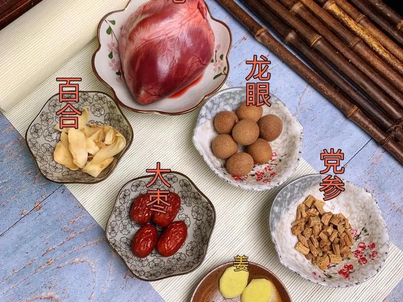 时令养生：猪心配五味，熬出养心安神汤