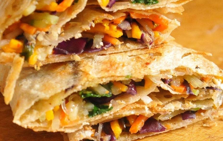 在家做“煎饼”并不复杂，掌握好比例和技巧，做出柔软香嫩的煎饼