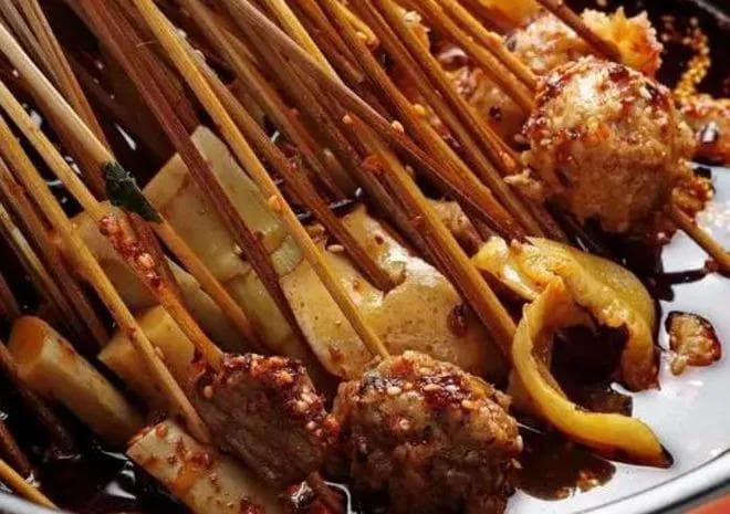 成都八大美食街全攻略：从传统小吃到网红打卡地