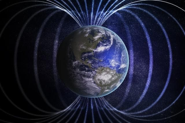地球磁北极又漂移了！科学家更新其最新位置，相比5年前更接近西伯利亚