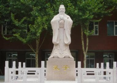 孔子与晏子的三次交锋：从相遇到决裂的历史故事
