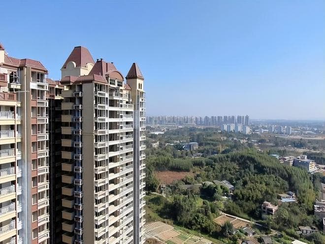 高层住宅的三大隐患：电梯、防火与未来困境