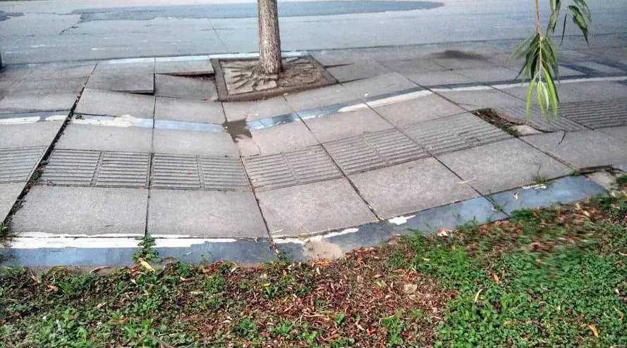 天放蓝光，井水变混，这些地震前兆可以预测地震吗？