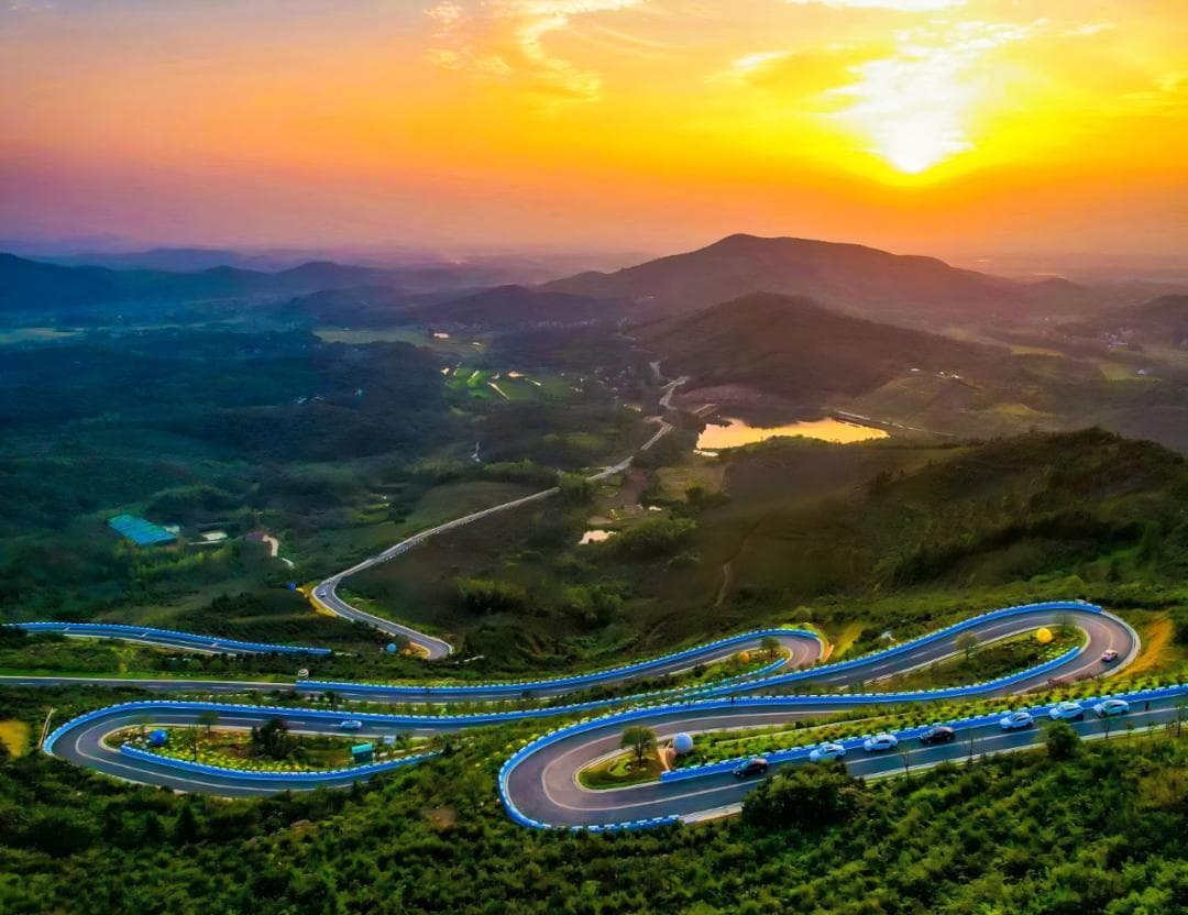 人生是旷野 自由在路上！自驾最美旅游风景道来了~