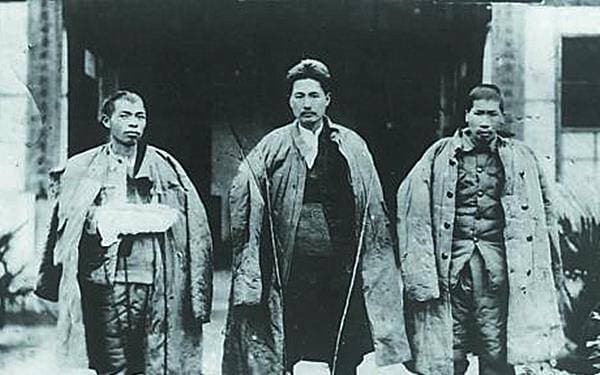 红十军团：一万多人几乎全军覆没，他带几百人杀出重围，后做大将