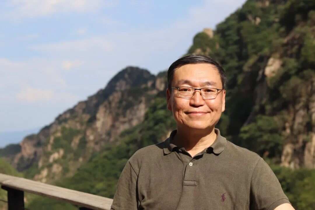 吴晓东：文学就是弄虚作假