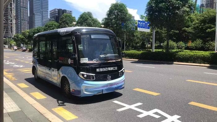 深圳前海：AI开起公交车，超4万市民免费“尝鲜”