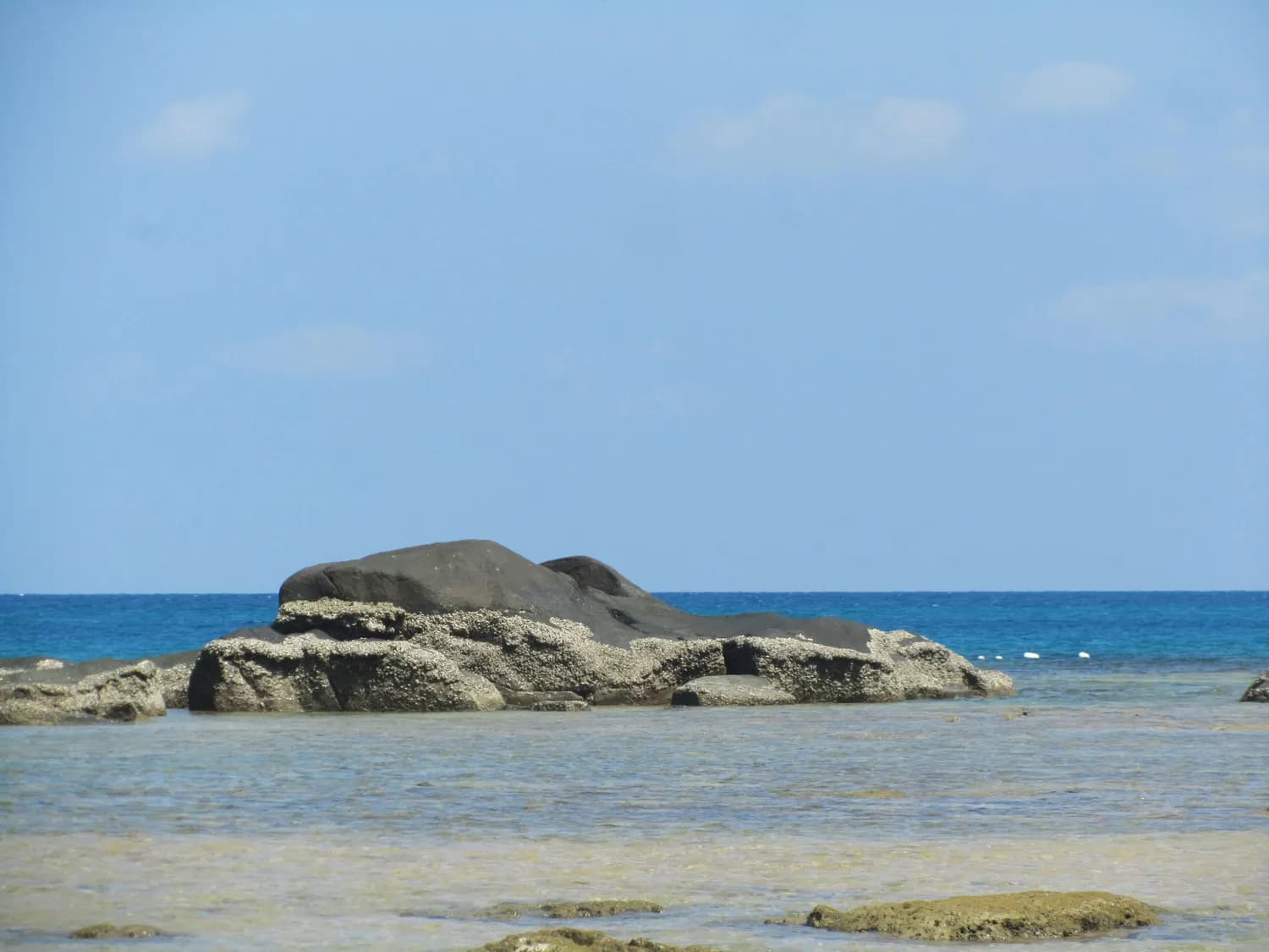 三亚天涯海角：最浪漫的爱情圣地，免费打卡！