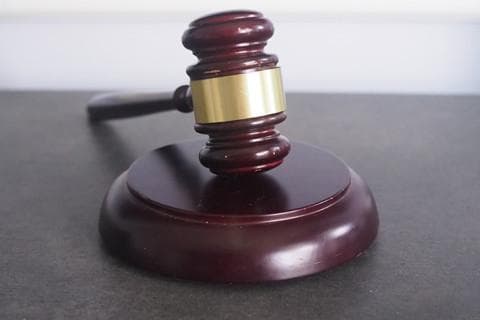 公民的户口本怎么换新的？