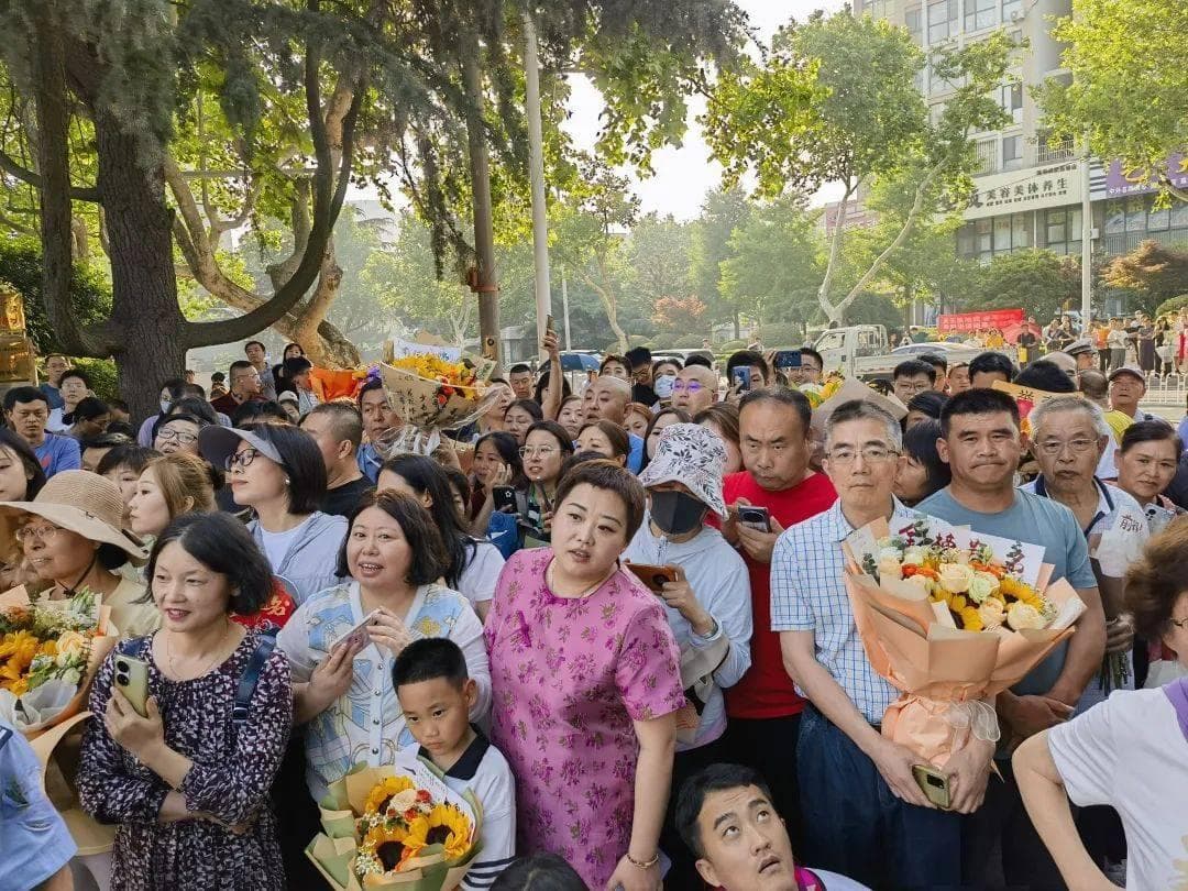 我们为何那么爱玩“谐音梗”？