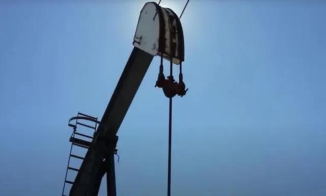 石油在地下是流动的吗？揭秘地球深处的“黑金”奥秘