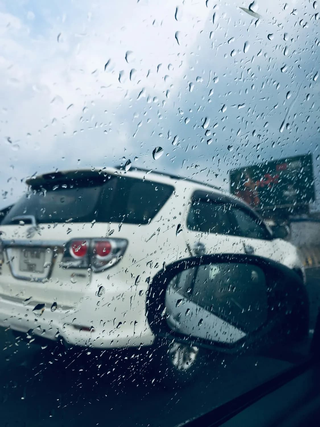 高速路上的安全距离，你真的懂吗？